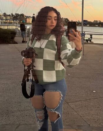 Leaked Lookalikes/ private photo viral onlyfans