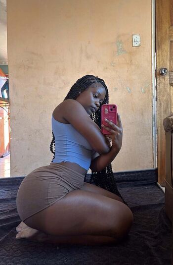 Leaked Vunene taiwo mabunda private photo viral onlyfans
