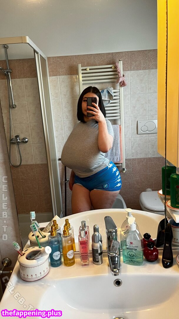 Mxmmytina / VVALENTINABONETALLI ヌードOnlyFans写真 #89