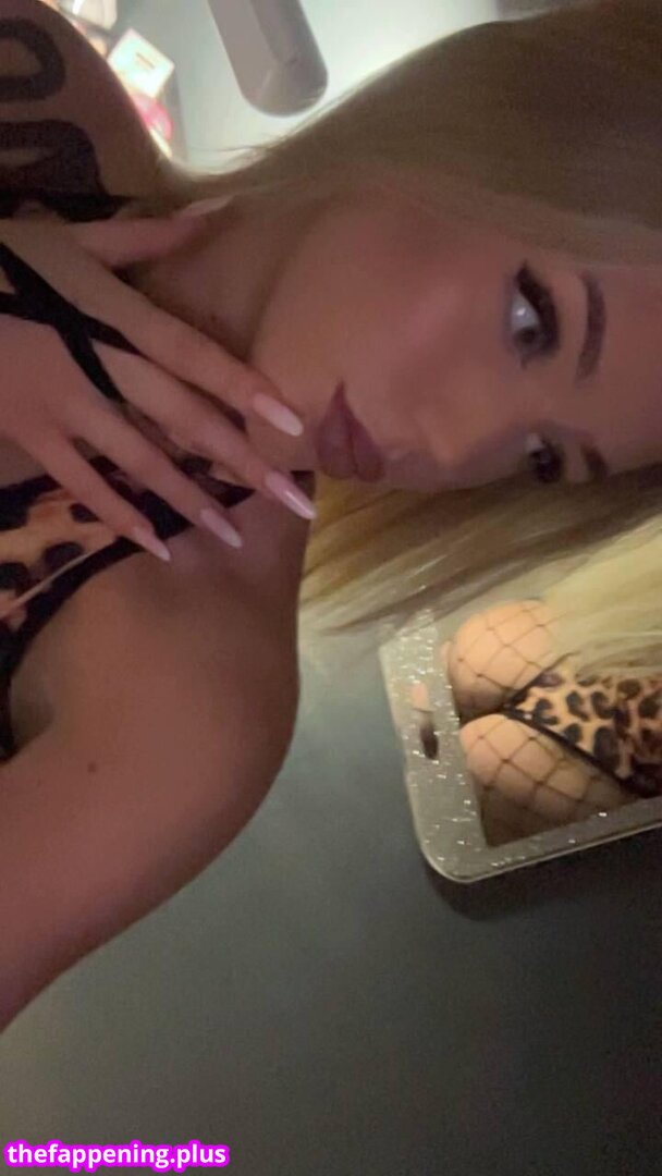 Vvikaraa / vikaraa_by_km Foto OnlyFans Nuda #62