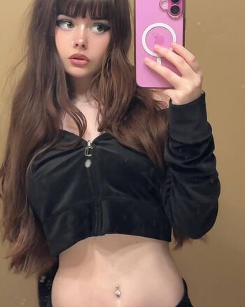 Leaked Vvlils private photo viral onlyfans