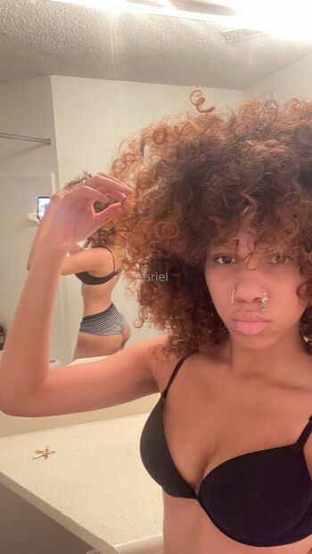 Leaked Vxmpisariel private photo viral onlyfans