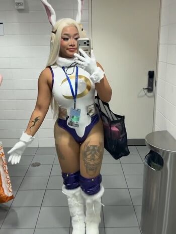 Leaked Waifumay  page private photo viral onlyfans