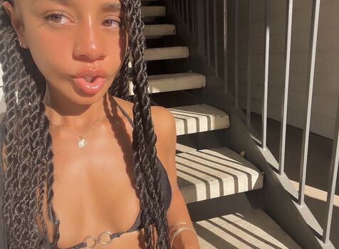 Wavyteya