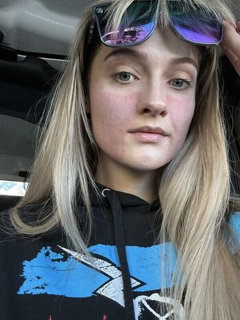 WheezyBlonde