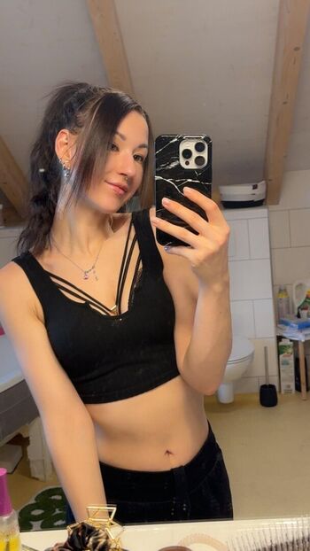 Leaked White paws page private photo viral onlyfans