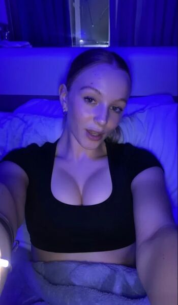 Leaked Emiliabear / private photo viral onlyfans