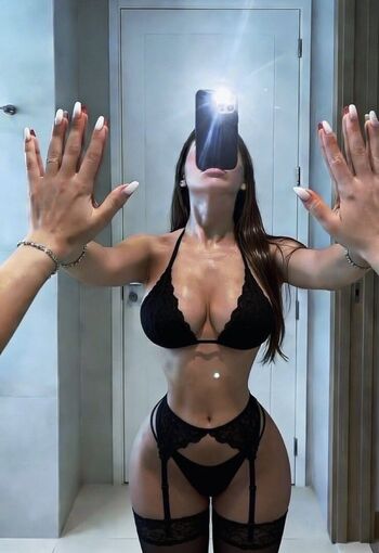 Leaked Who is this  page private photo viral onlyfans