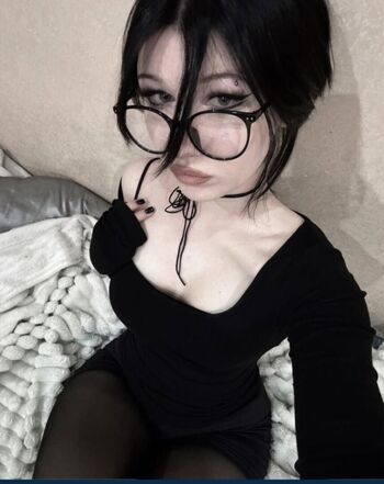 Leaked Who is this  page private photo viral onlyfans