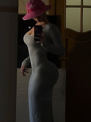 Leaked Mia wynn/ private photo viral onlyfans