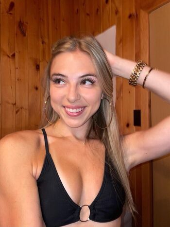 Leaked Lunaroseverified/ private photo viral onlyfans