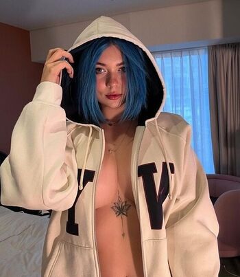 Leaked Mia castillo/ private photo viral onlyfans