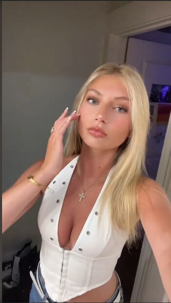 Leaked Anniefuchsia/ private photo viral onlyfans