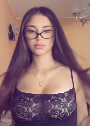 Leaked Ana pusovnik/ private photo viral onlyfans