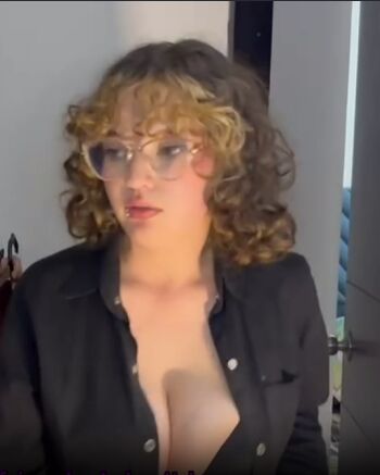 Leaked Sabrinanichole/ private photo viral onlyfans