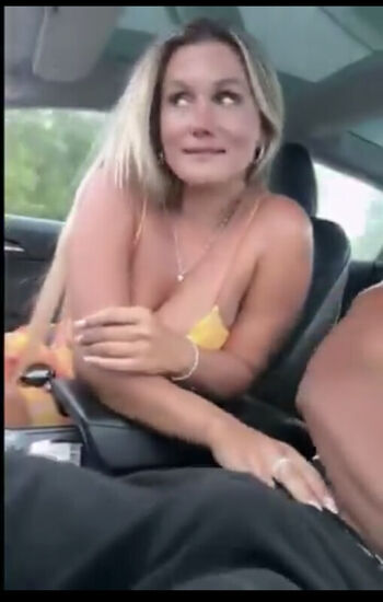 Leaked Valeria miranda/ private photo viral onlyfans