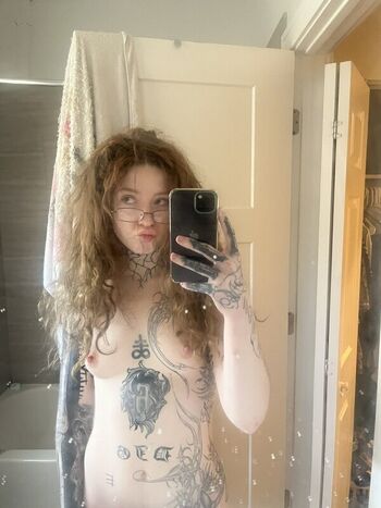 Leaked Yararasnake/ private photo viral onlyfans
