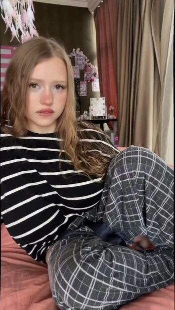 Leaked Lydiaren/ private photo viral onlyfans