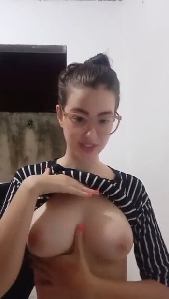 Leaked Atcherry/ private photo viral onlyfans