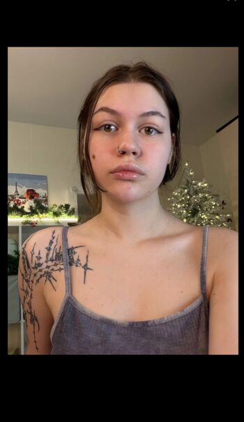 Leaked Emilyxross/ private photo viral onlyfans