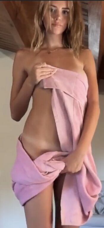 Leaked Lithuanian girls/ private photo viral onlyfans