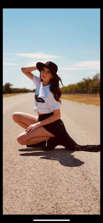 Leaked Melanie rose/ private photo viral onlyfans