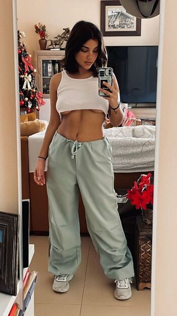 Leaked Simran kaur/ private photo viral onlyfans