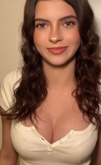 Leaked Ayse arslan / private photo viral onlyfans