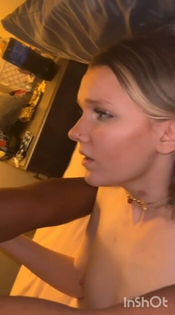 Leaked Aubrey black/ private photo viral onlyfans