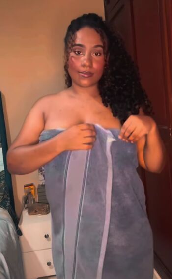 Leaked Who is this  page private photo viral onlyfans