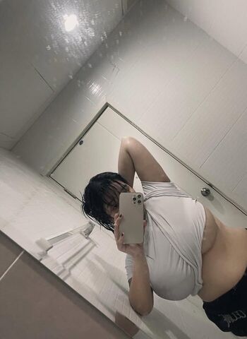 Leaked Who is this  page private photo viral onlyfans