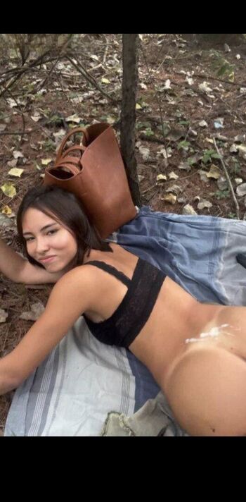 Leaked Larissa manoela/ private photo viral onlyfans