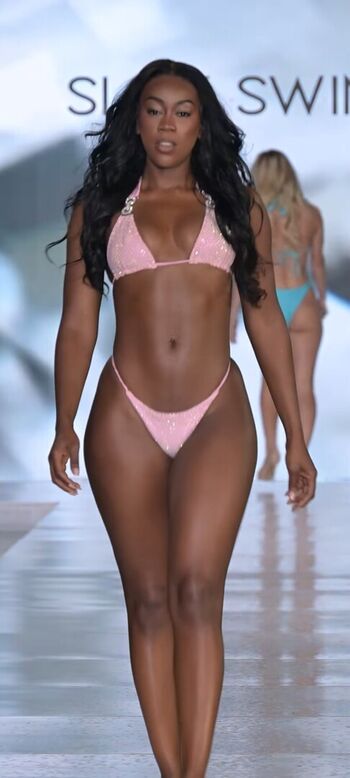 Leaked Kathrynton/ private photo viral onlyfans