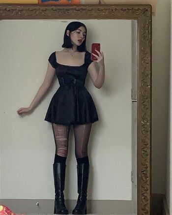 Leaked Who is this  page private photo viral onlyfans