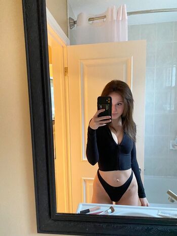 Leaked Lily adair/ private photo viral onlyfans
