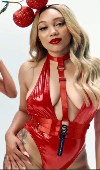 Leaked Larissa lhaa/ private photo viral onlyfans