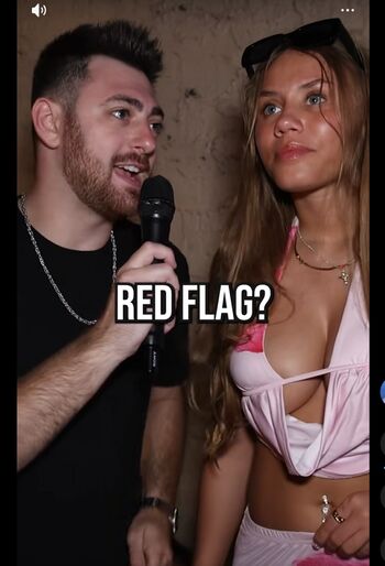 Leaked Leona mia/ private photo viral onlyfans