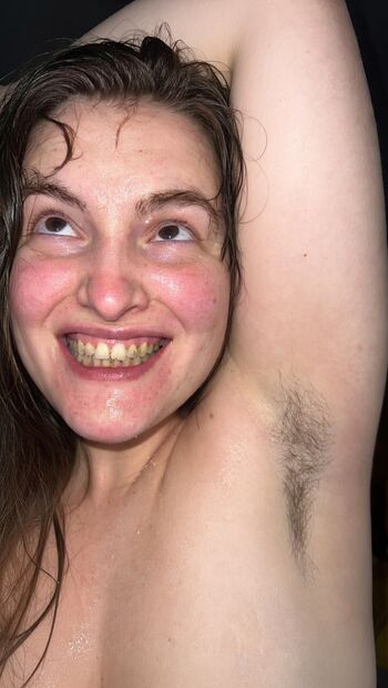 Leaked Kira thorn/ private photo viral onlyfans