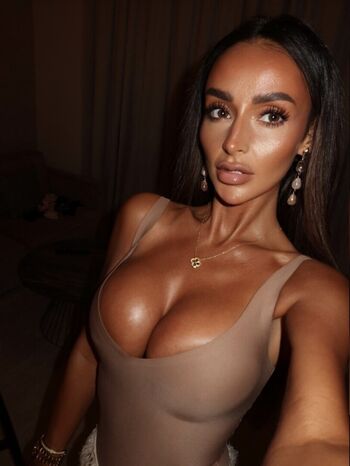 Leaked Who is this  page private photo viral onlyfans