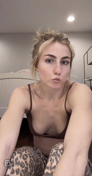 Leaked Louiselaingx/ private photo viral onlyfans