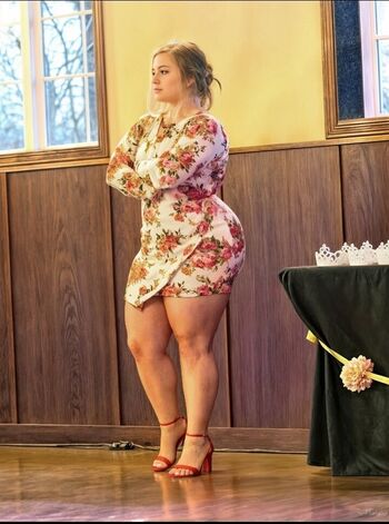 Leaked Abigail mac/ private photo viral onlyfans