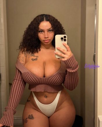 Leaked Shelly rock / private photo viral onlyfans