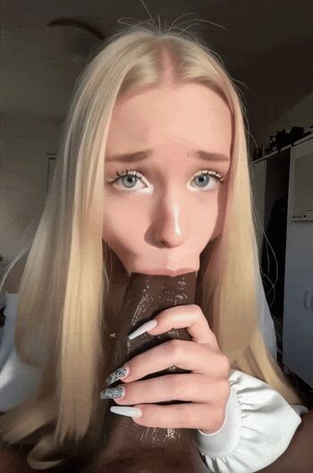Leaked Petitejuless/ private photo viral onlyfans