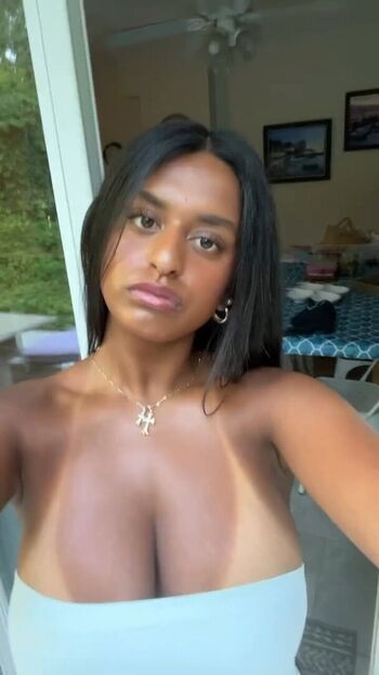 Leaked Who is this  page private photo viral onlyfans