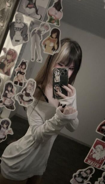 Leaked Katarinabluu / private photo viral onlyfans