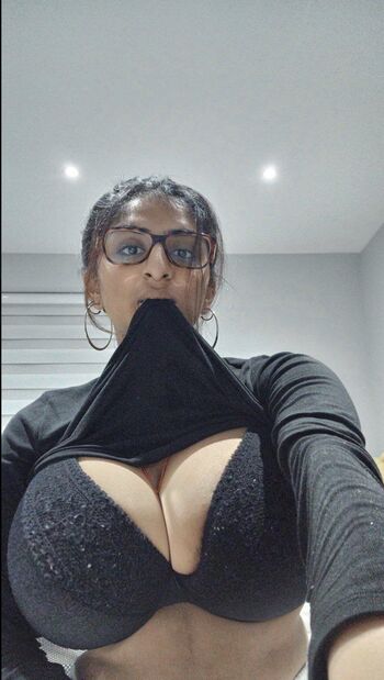 Leaked Yana dream/ private photo viral onlyfans