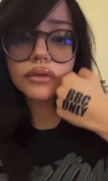 Leaked Gromhe/ private photo viral onlyfans