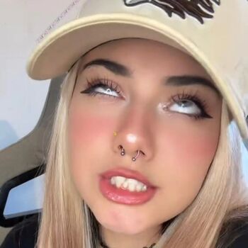 Leaked Anya lacey / private photo viral onlyfans