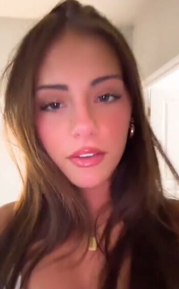 Leaked Zeynepoktay/ private photo viral onlyfans