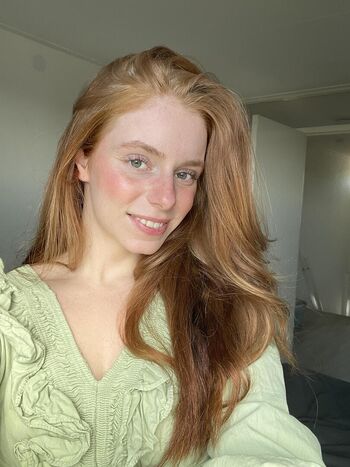 Leaked Who is this  page private photo viral onlyfans